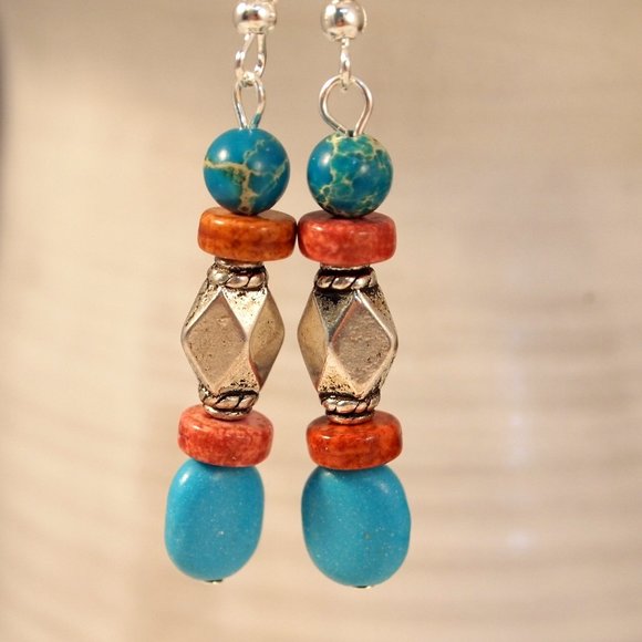 Handmade Howlite bead earrings - Picture 3 of 7